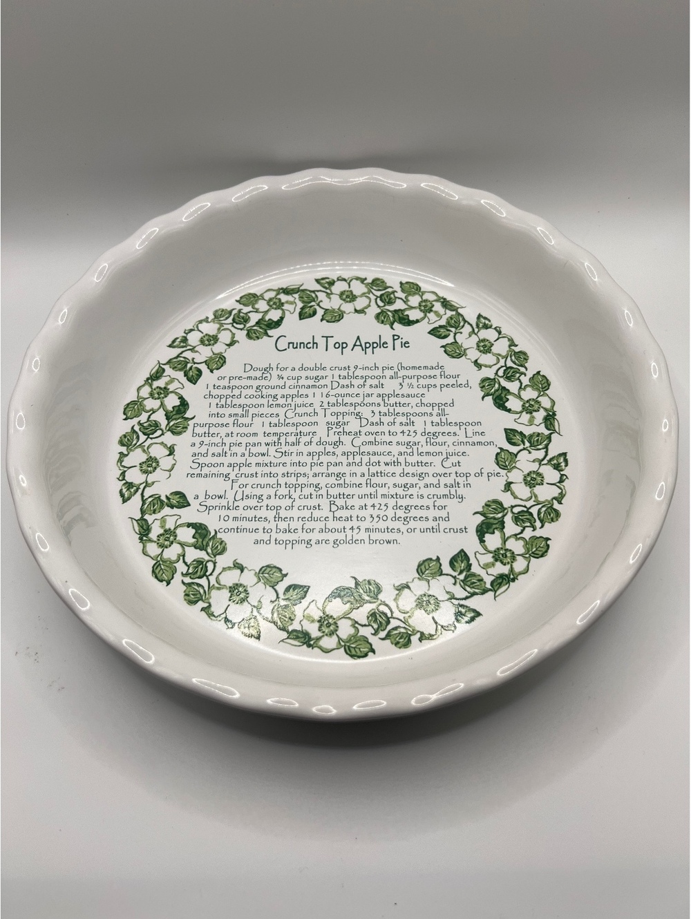 New Paula Deen Apple Pie Recipe Round scalloped Ceramic Baking Plate [COPY]